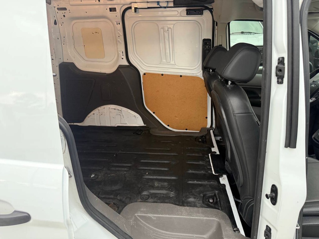 Ford Transit Connect Van Vehicle Full-screen Gallery Image 28