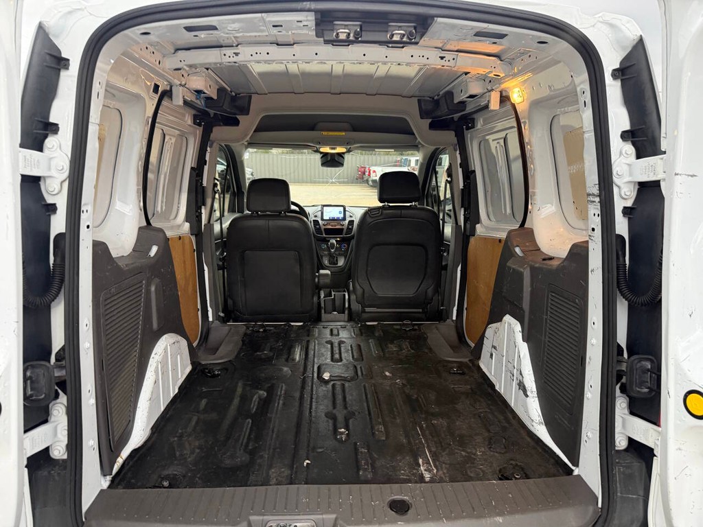 Ford Transit Connect Van Vehicle Full-screen Gallery Image 29