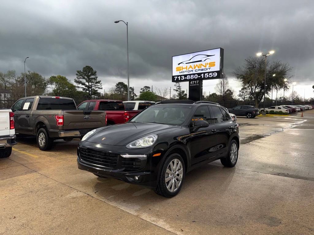Porsche Cayenne Vehicle Full-screen Gallery Image 45