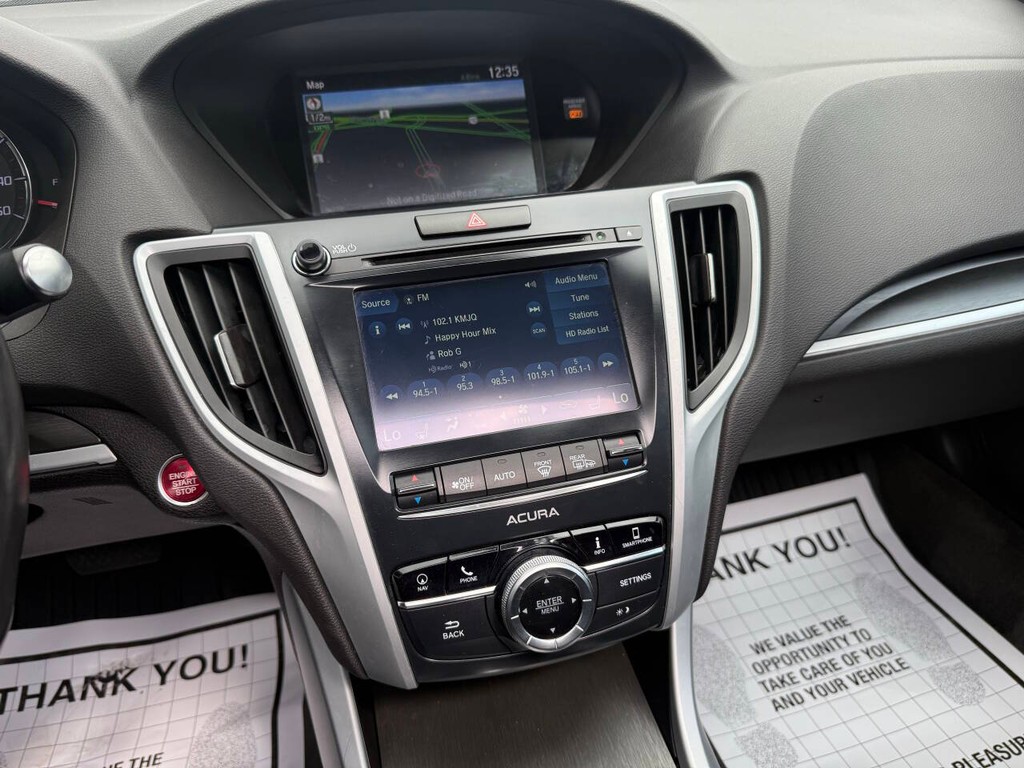 Acura TLX Vehicle Full-screen Gallery Image 29