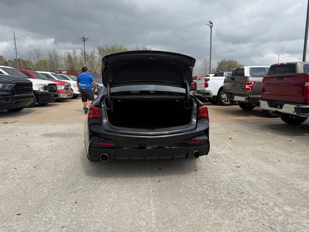 Acura TLX Vehicle Full-screen Gallery Image 37