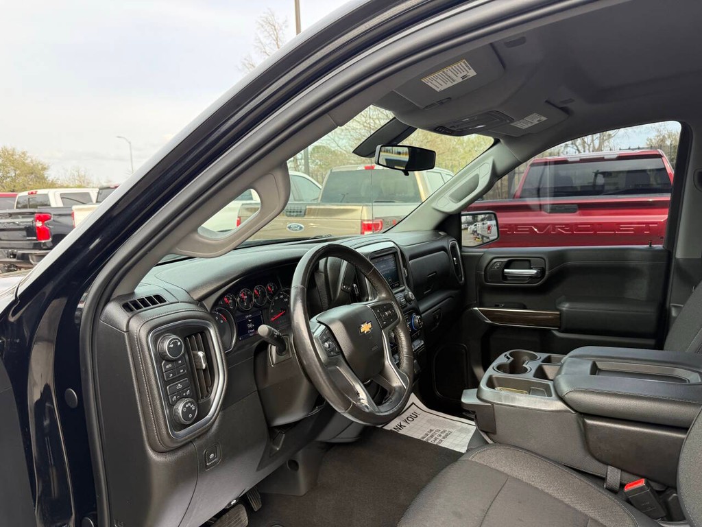 Chevrolet Silverado 1500 Vehicle Full-screen Gallery Image 06