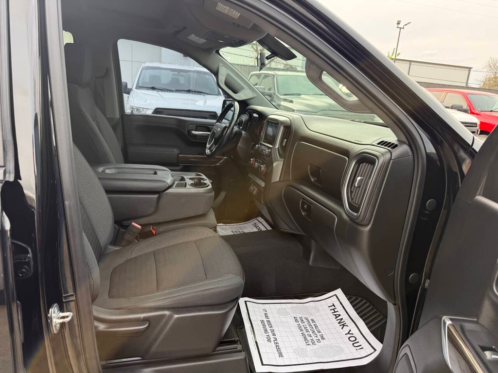 Chevrolet Silverado 1500 Vehicle Full-screen Gallery Image 10