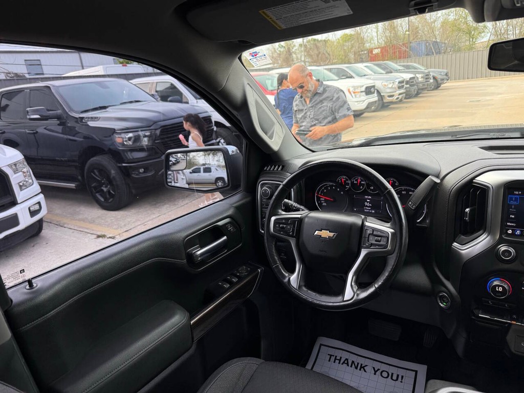 Chevrolet Silverado 1500 Vehicle Full-screen Gallery Image 19