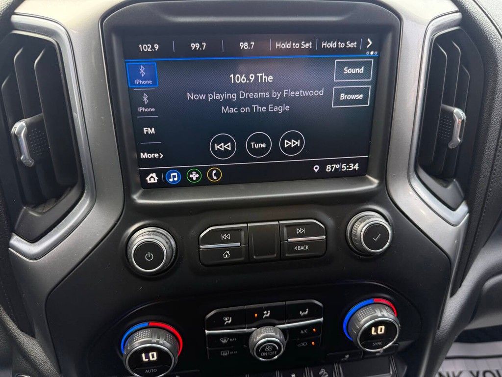 Chevrolet Silverado 1500 Vehicle Full-screen Gallery Image 27