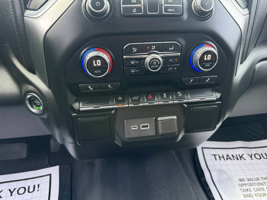 Chevrolet Silverado 1500 Vehicle Full-screen Gallery Image 29