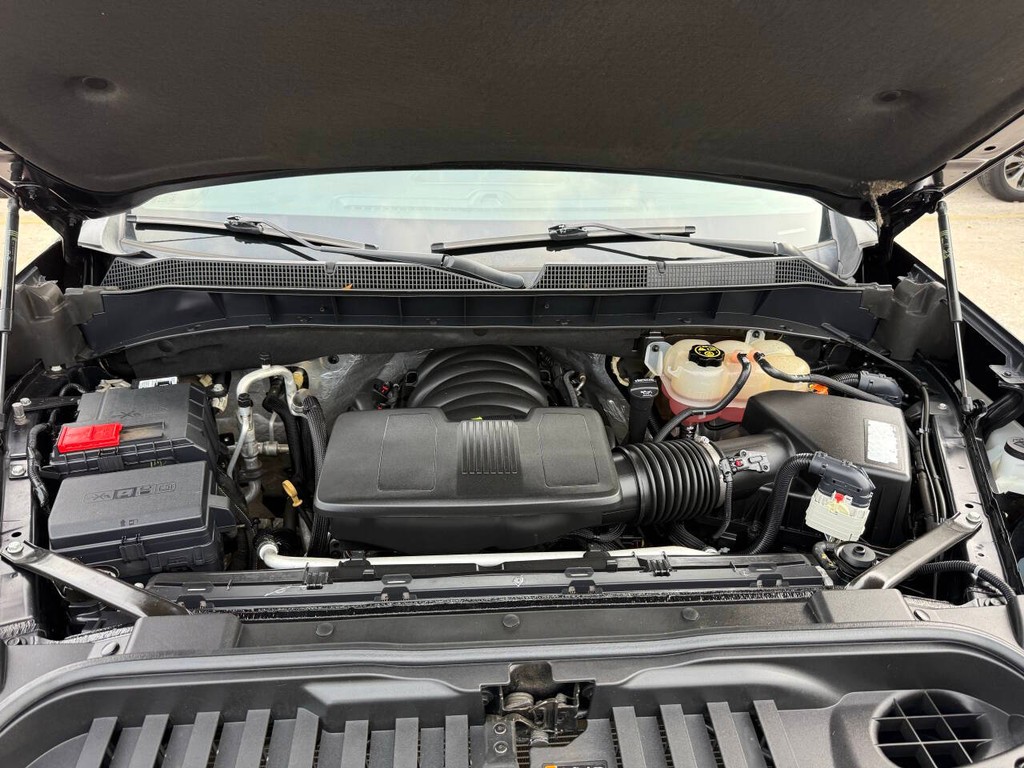 Chevrolet Silverado 1500 Vehicle Full-screen Gallery Image 35