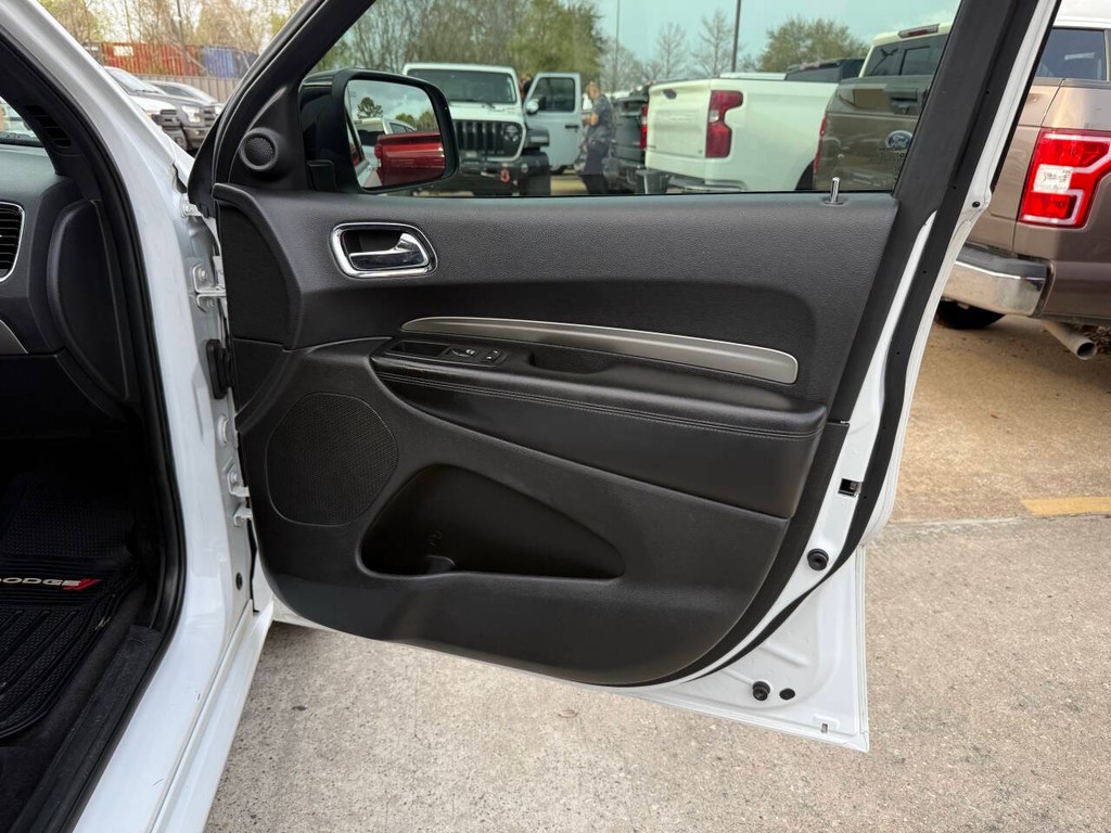 Dodge Durango Vehicle Full-screen Gallery Image 11