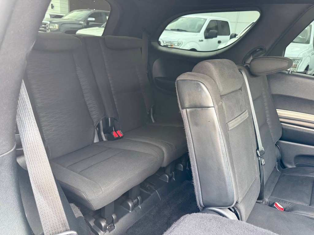 Dodge Durango Vehicle Full-screen Gallery Image 17