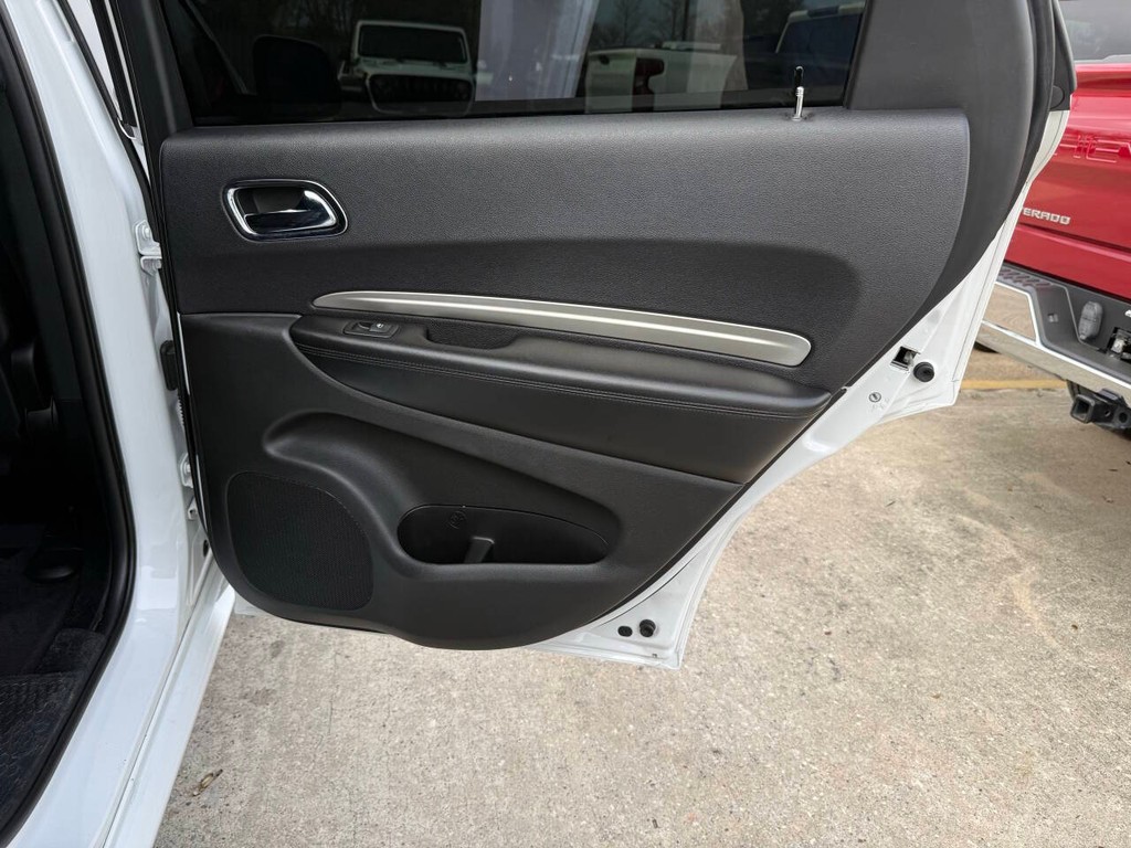 Dodge Durango Vehicle Full-screen Gallery Image 18