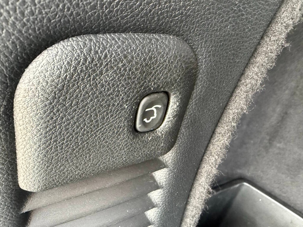 Dodge Durango Vehicle Full-screen Gallery Image 39