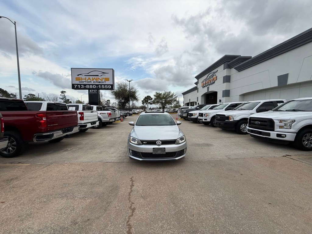 Volkswagen Jetta Sedan Vehicle Full-screen Gallery Image 41