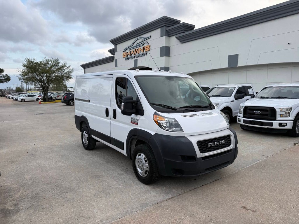 Ram ProMaster Cargo Van Vehicle Full-screen Gallery Image 02