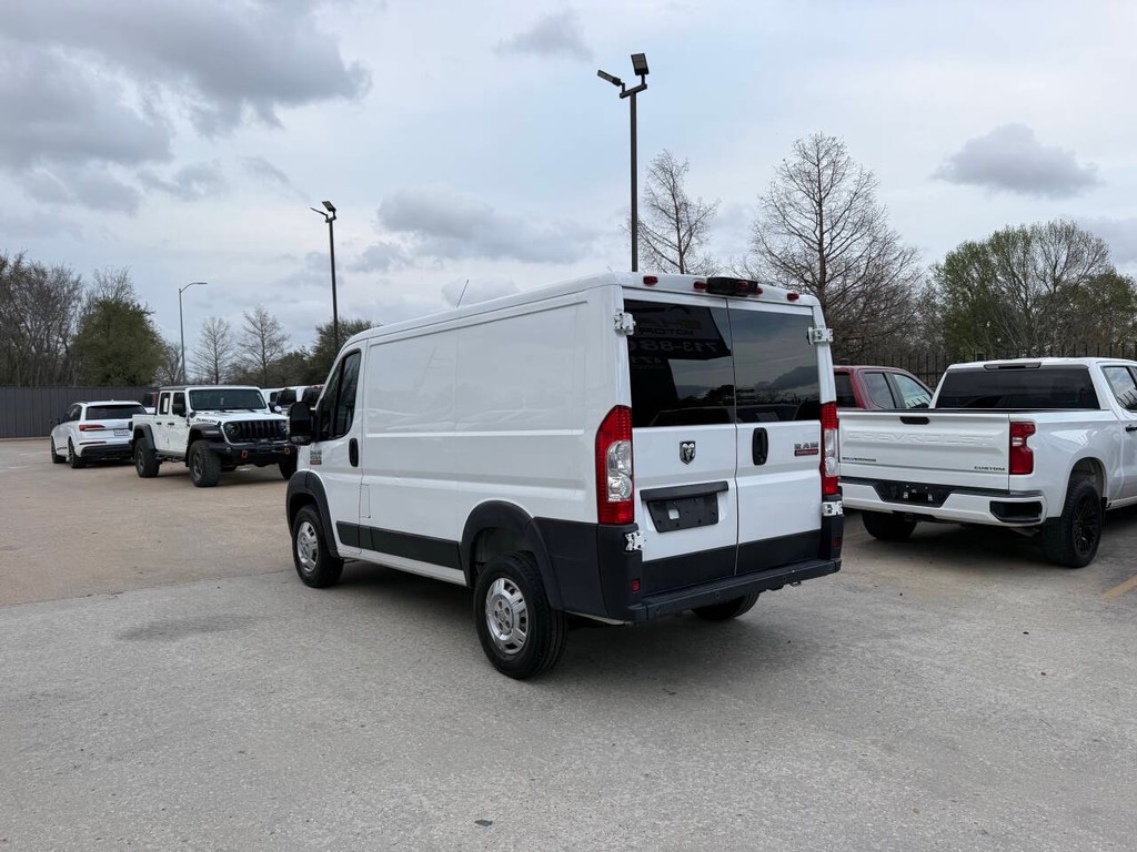 Ram ProMaster Cargo Van Vehicle Full-screen Gallery Image 04