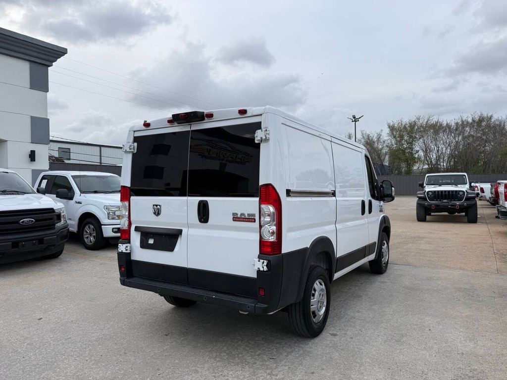 Ram ProMaster Cargo Van Vehicle Full-screen Gallery Image 05