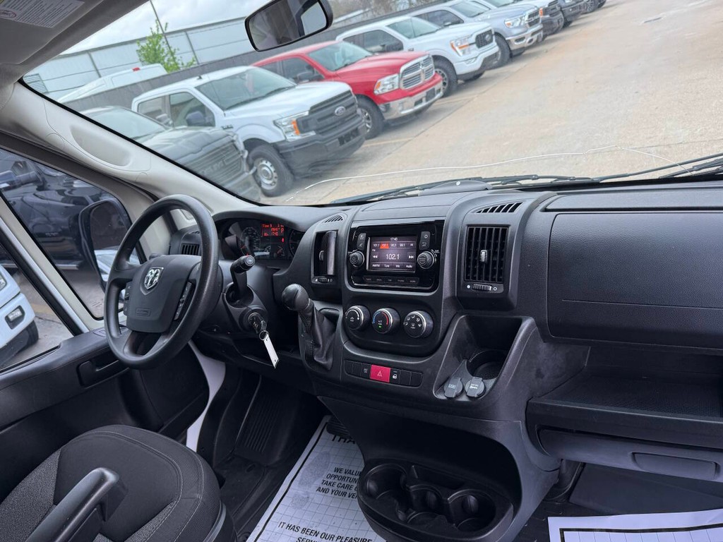 Ram ProMaster Cargo Van Vehicle Full-screen Gallery Image 12