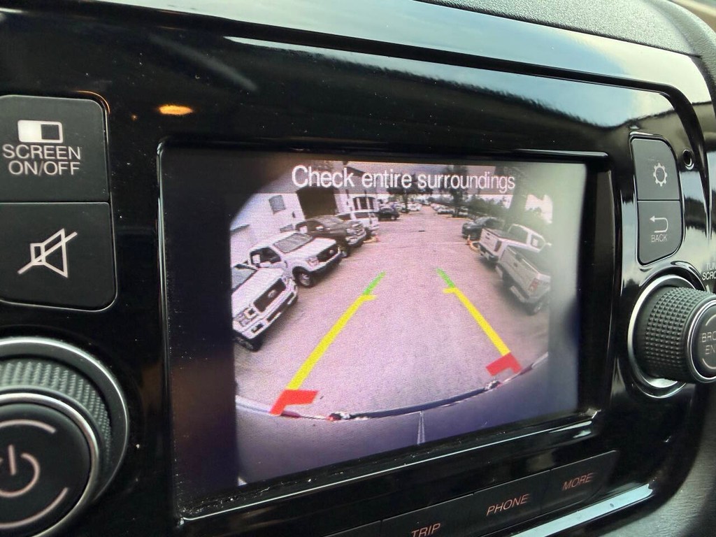 Ram ProMaster Cargo Van Vehicle Full-screen Gallery Image 19