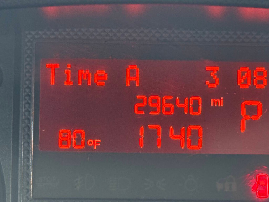 Ram ProMaster Cargo Van Vehicle Full-screen Gallery Image 24