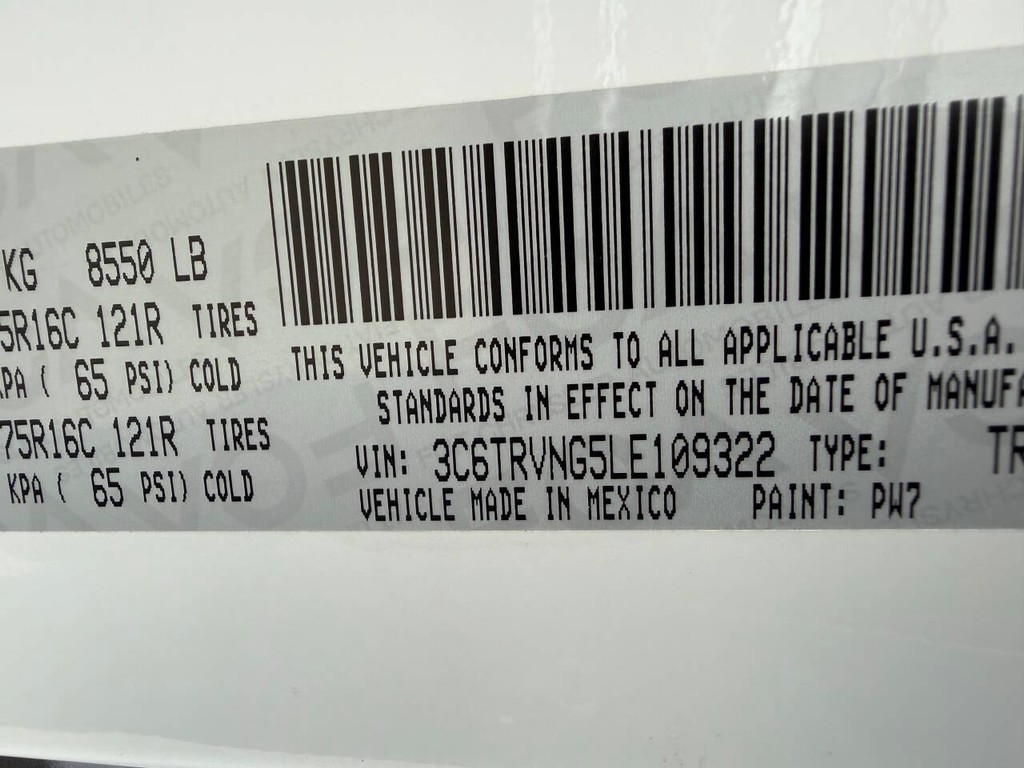 Ram ProMaster Cargo Van Vehicle Full-screen Gallery Image 25