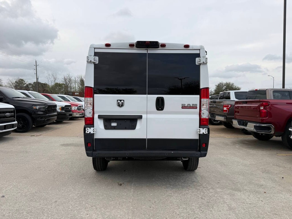 Ram ProMaster Cargo Van Vehicle Full-screen Gallery Image 30