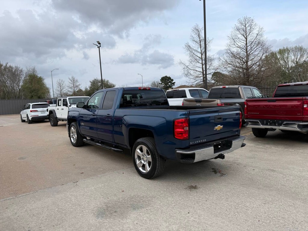 Chevrolet Silverado 1500 Vehicle Full-screen Gallery Image 04