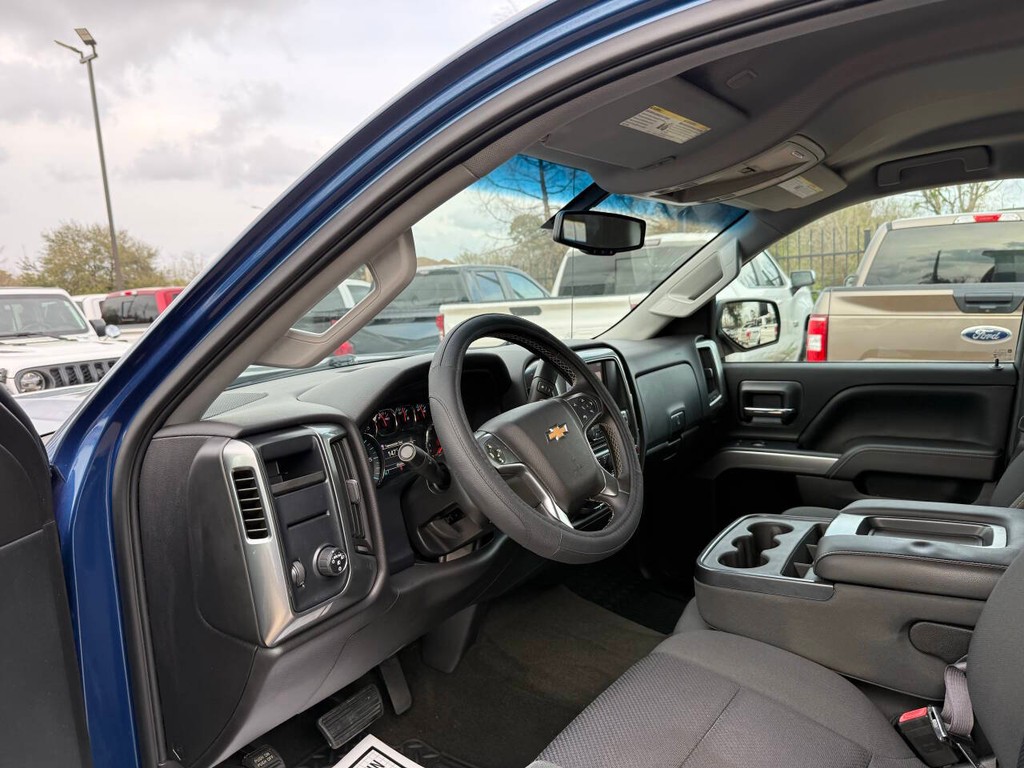 Chevrolet Silverado 1500 Vehicle Full-screen Gallery Image 06