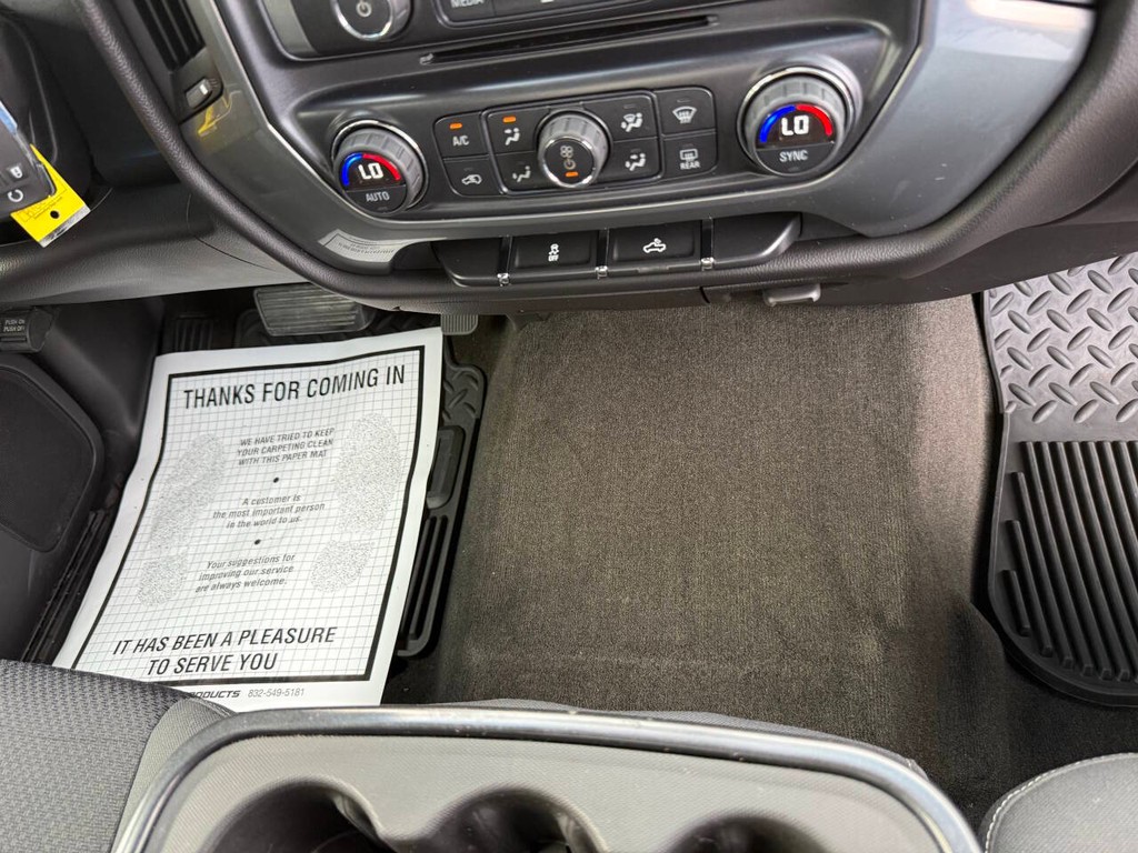 Chevrolet Silverado 1500 Vehicle Full-screen Gallery Image 27