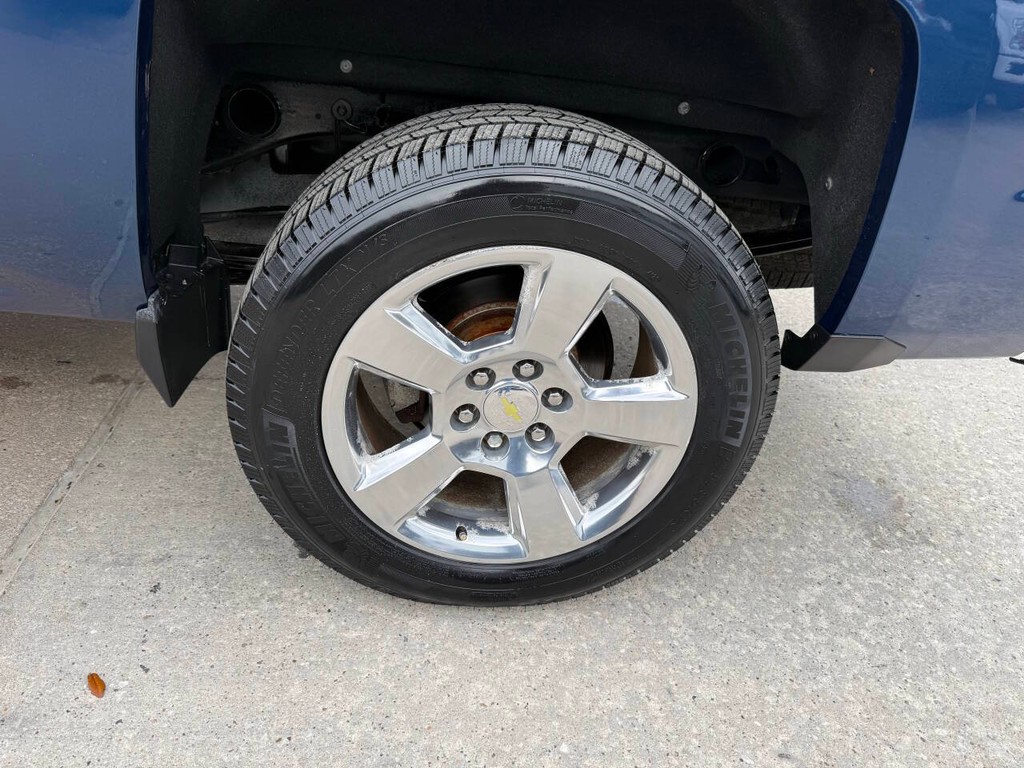 Chevrolet Silverado 1500 Vehicle Full-screen Gallery Image 30