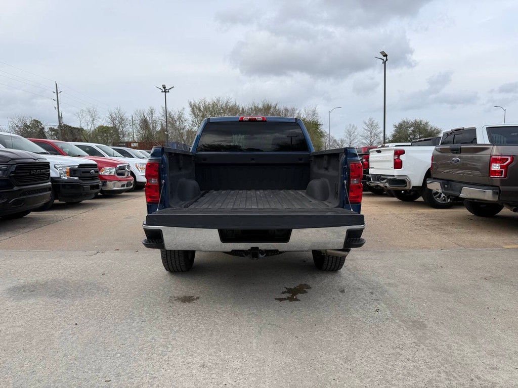 Chevrolet Silverado 1500 Vehicle Full-screen Gallery Image 31