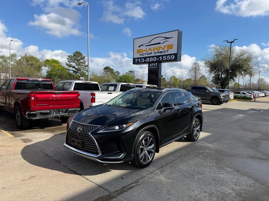 Lexus RX Vehicle Full-screen Gallery Image 03
