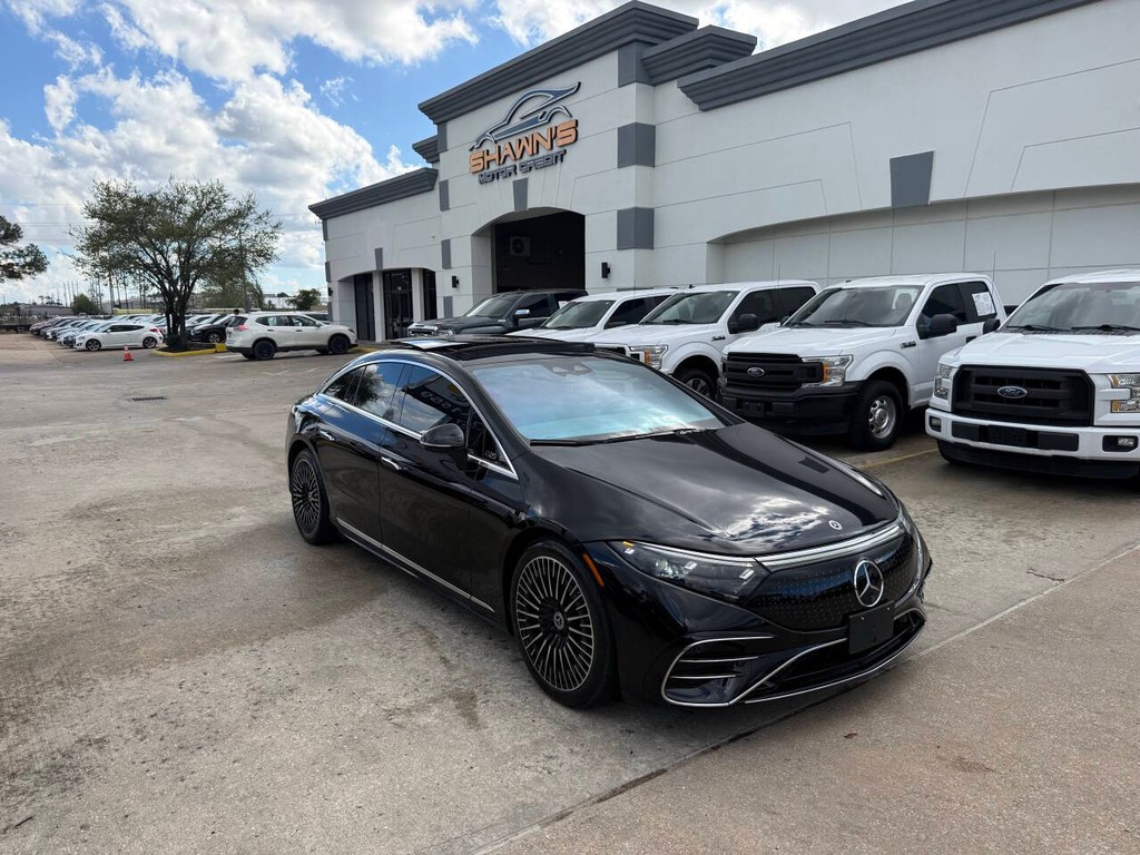 Mercedes-Benz EQS Vehicle Full-screen Gallery Image 43