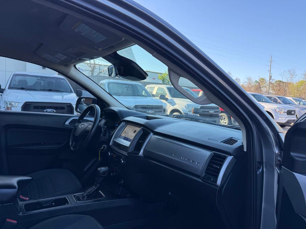 Ford Ranger Vehicle Full-screen Gallery Image 09