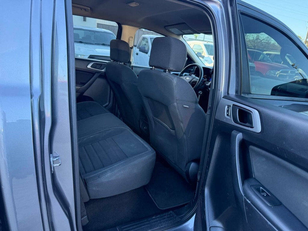 Ford Ranger Vehicle Full-screen Gallery Image 15