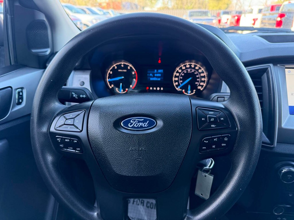 Ford Ranger Vehicle Full-screen Gallery Image 23