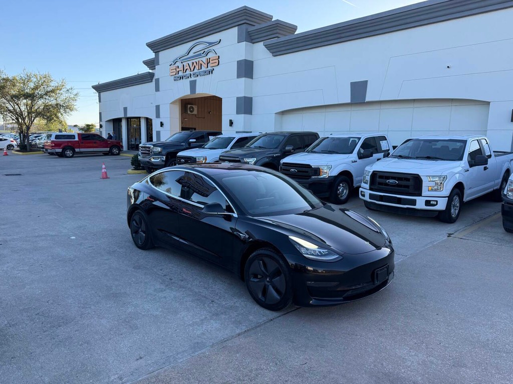 Tesla Model 3 Vehicle Full-screen Gallery Image 41