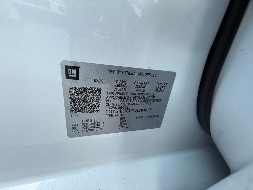 Cadillac Escalade ESV Vehicle Full-screen Gallery Image 35