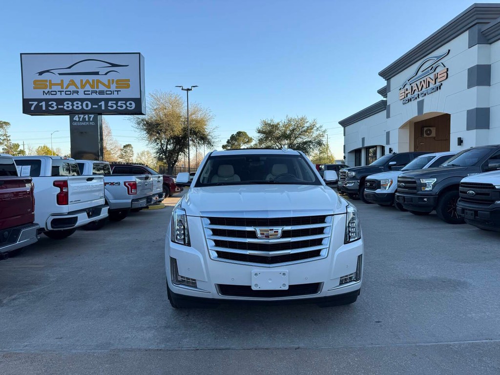 Cadillac Escalade ESV Vehicle Full-screen Gallery Image 40