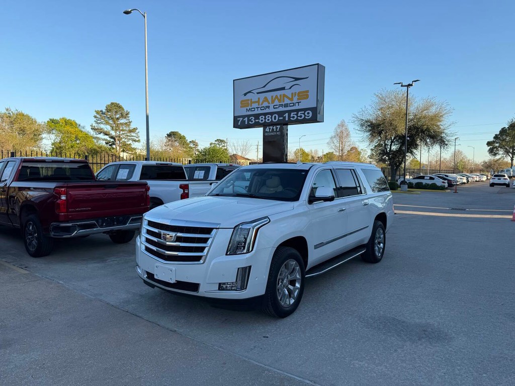 Cadillac Escalade ESV Vehicle Full-screen Gallery Image 43