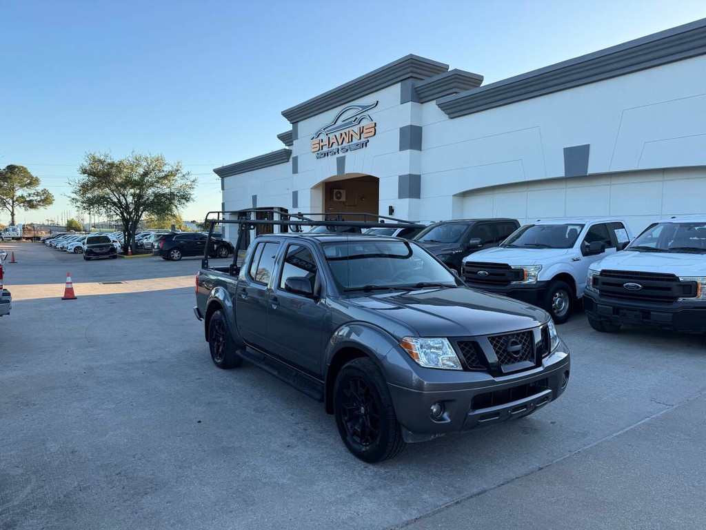 Nissan Frontier Vehicle Full-screen Gallery Image 39