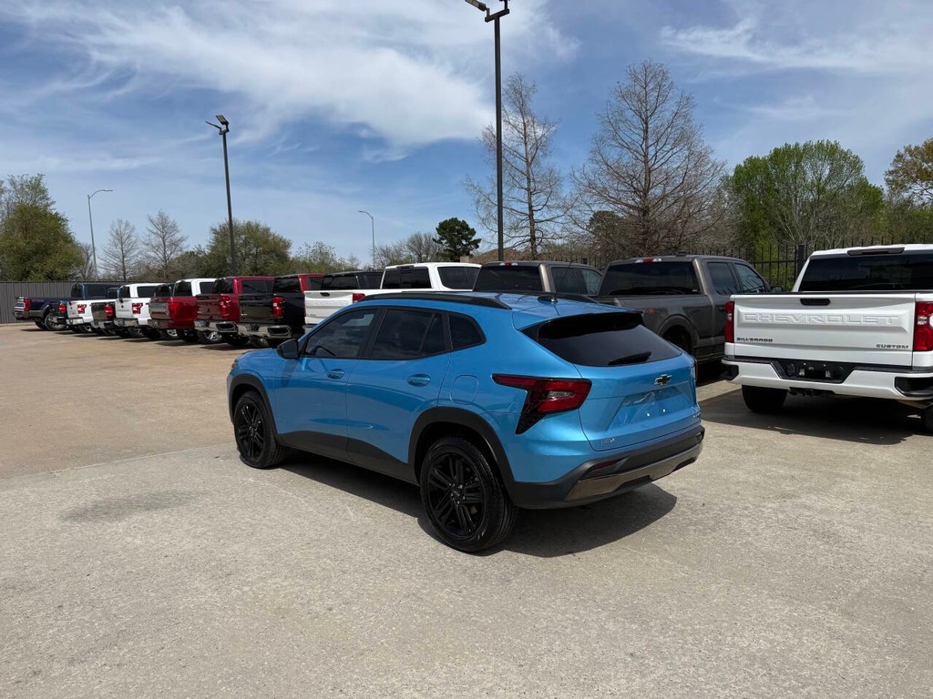 Chevrolet Trax Vehicle Full-screen Gallery Image 04