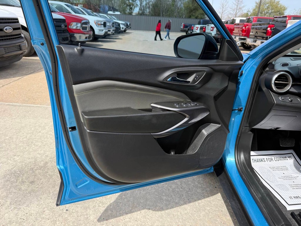 Chevrolet Trax Vehicle Full-screen Gallery Image 08