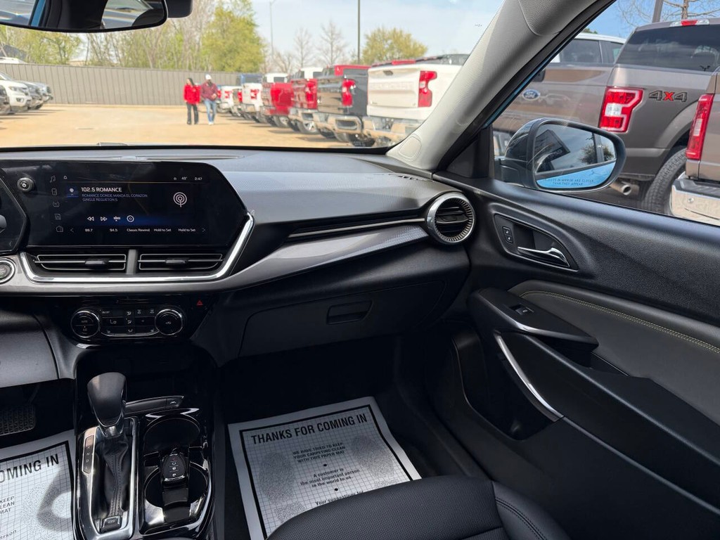 Chevrolet Trax Vehicle Full-screen Gallery Image 20