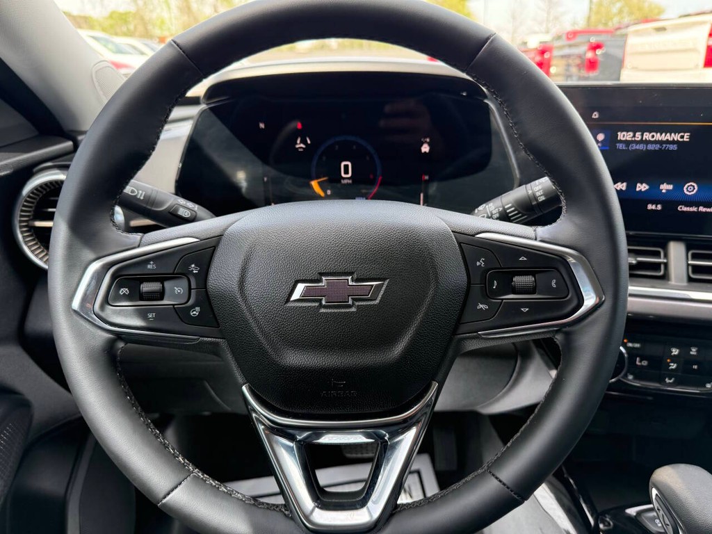 Chevrolet Trax Vehicle Full-screen Gallery Image 23