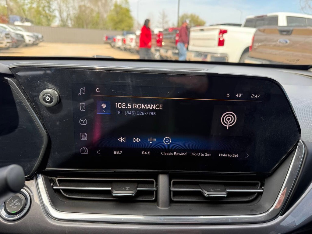 Chevrolet Trax Vehicle Full-screen Gallery Image 25