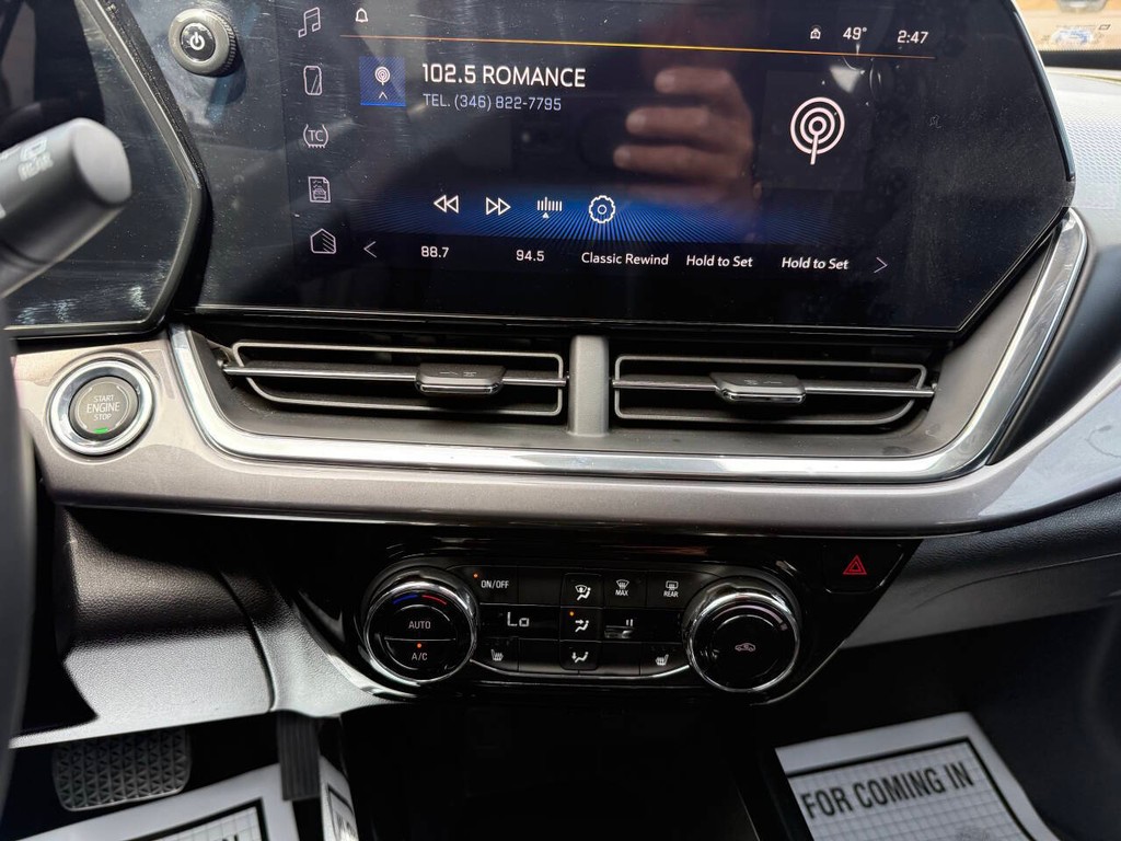 Chevrolet Trax Vehicle Full-screen Gallery Image 27