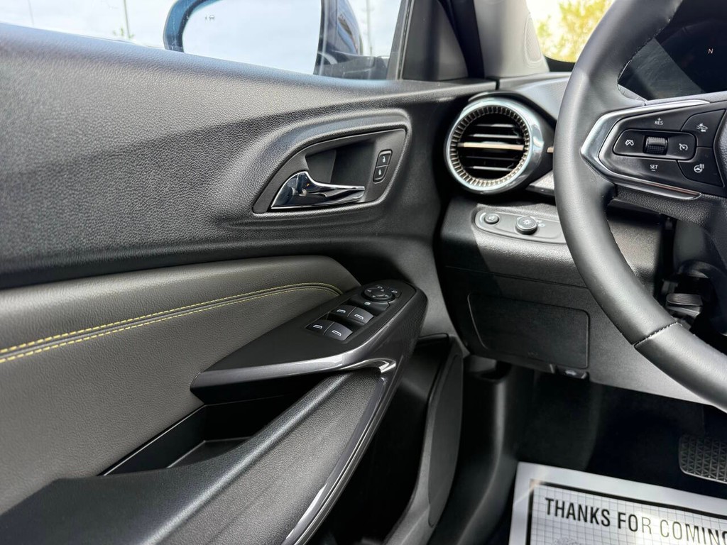 Chevrolet Trax Vehicle Full-screen Gallery Image 29