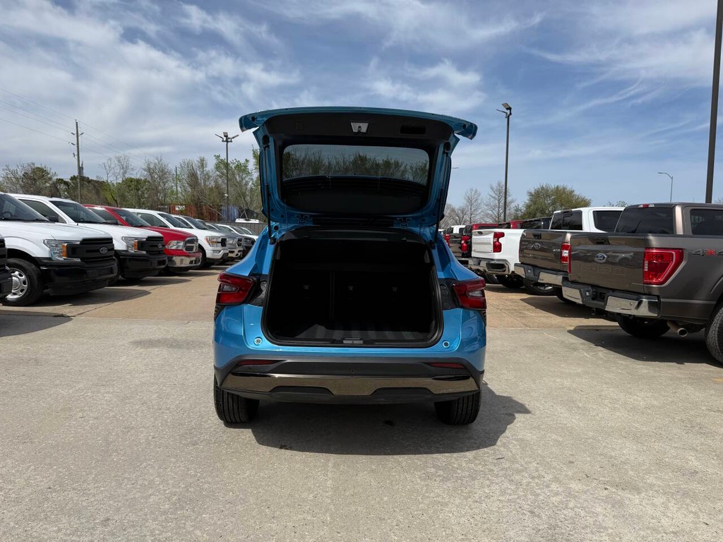 Chevrolet Trax Vehicle Full-screen Gallery Image 35