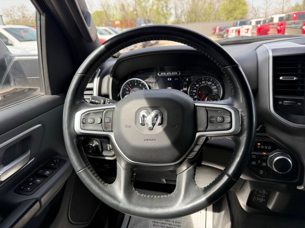 Ram 1500 Vehicle Full-screen Gallery Image 22