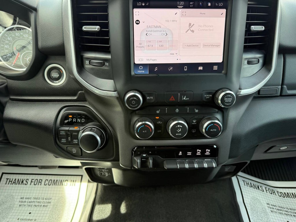 Ram 1500 Vehicle Full-screen Gallery Image 27