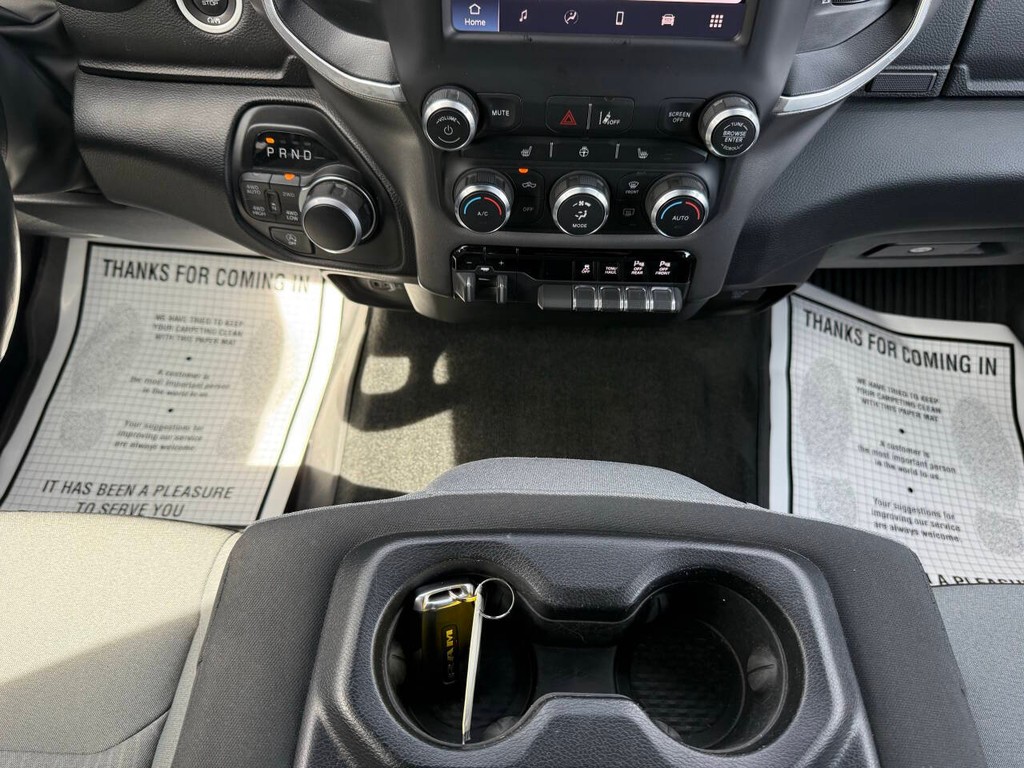 Ram 1500 Vehicle Full-screen Gallery Image 28